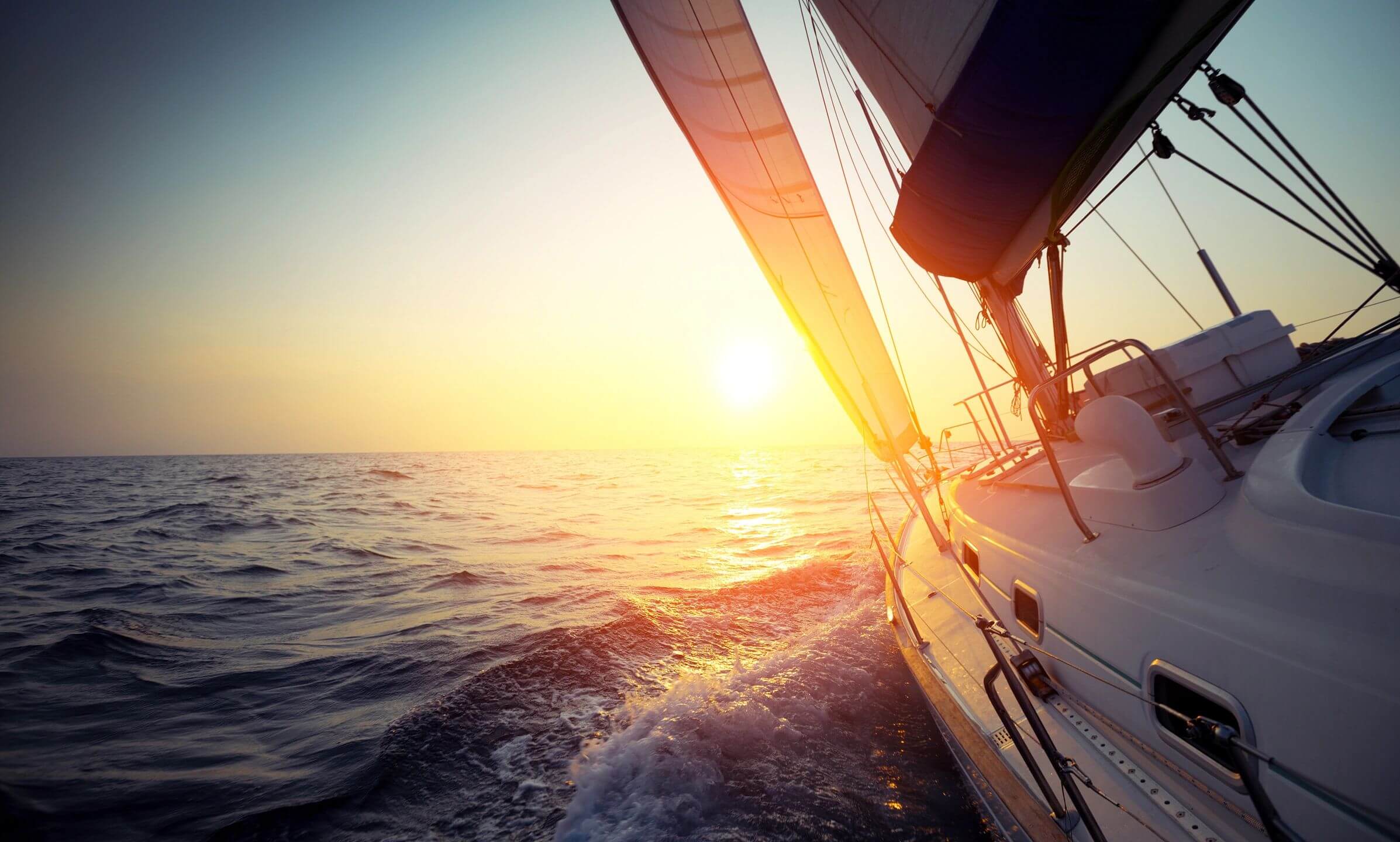 sailing in a whitsundays sunset